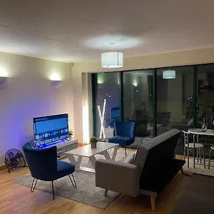 Apartment 2 Bedrooms, 2 Bathrooms Stunning Penthouse View, Bradford (West Yorkshire)