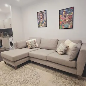 Apartment Spectrum House, Bradford (West Yorkshire)