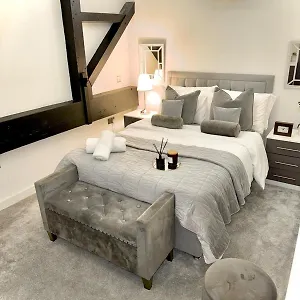 Apartment Stylish 2 Bed - 24hr Check-in - Free Wifi, Netflix, Live Tv & Sports, Bradford (West Yorkshire)