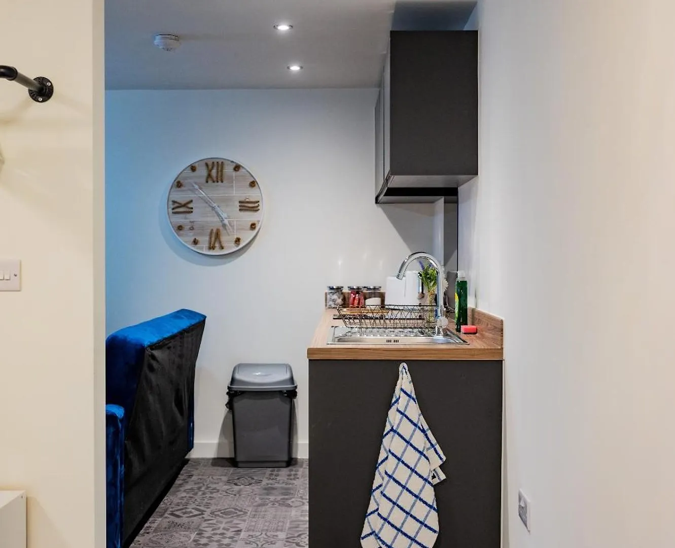 Basement Bliss Hideaway Apartment Bradford  0*, Bradford (West Yorkshire)