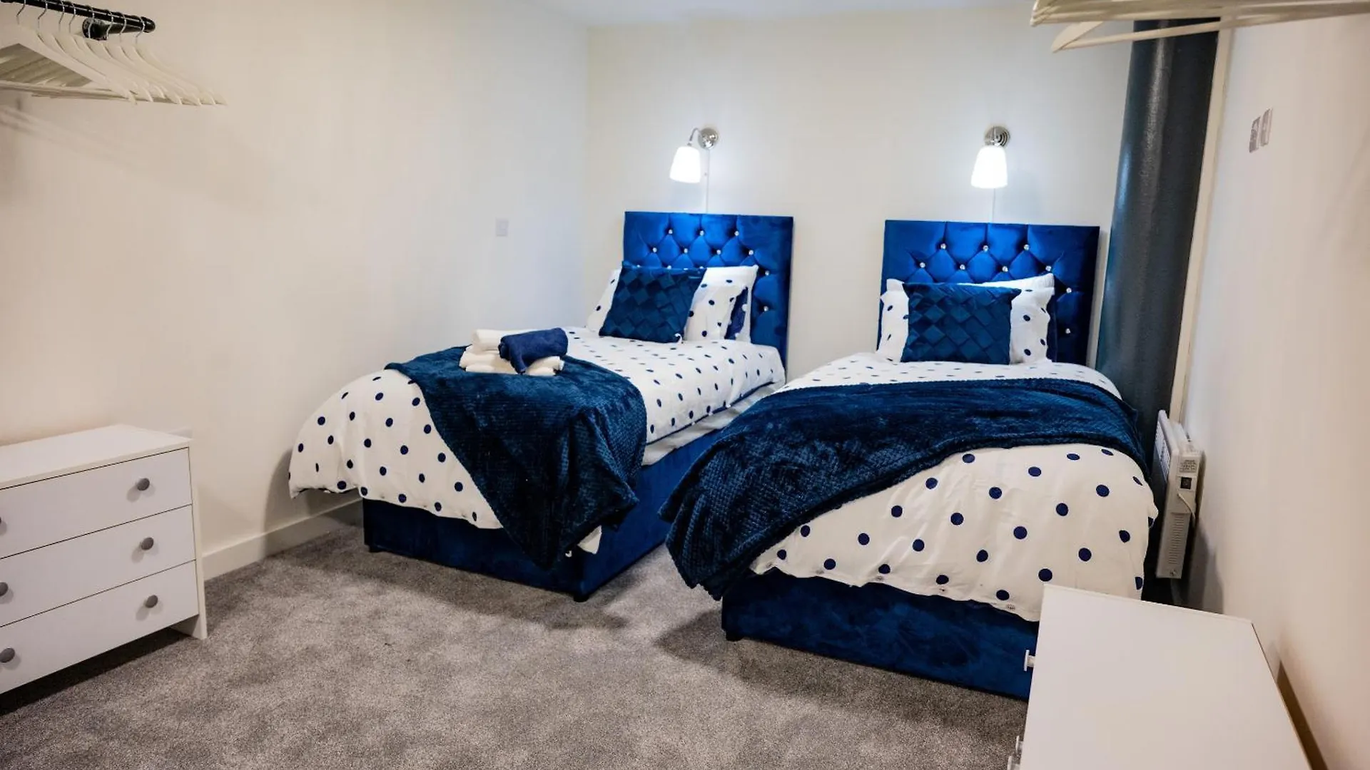 Basement Bliss Hideaway Apartment Bradford  0*, Bradford (West Yorkshire) United Kingdom